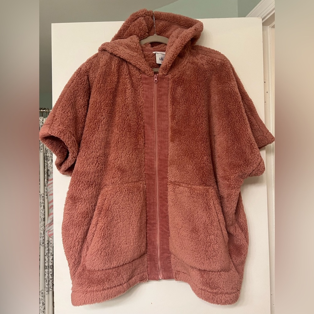 Cabi Embrace Topper #4121 Size S